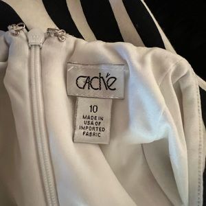 Caché - Hawaiian Print Halter Dress